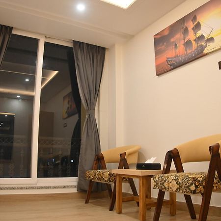 Madina Hotel Prayagraj Extérieur photo